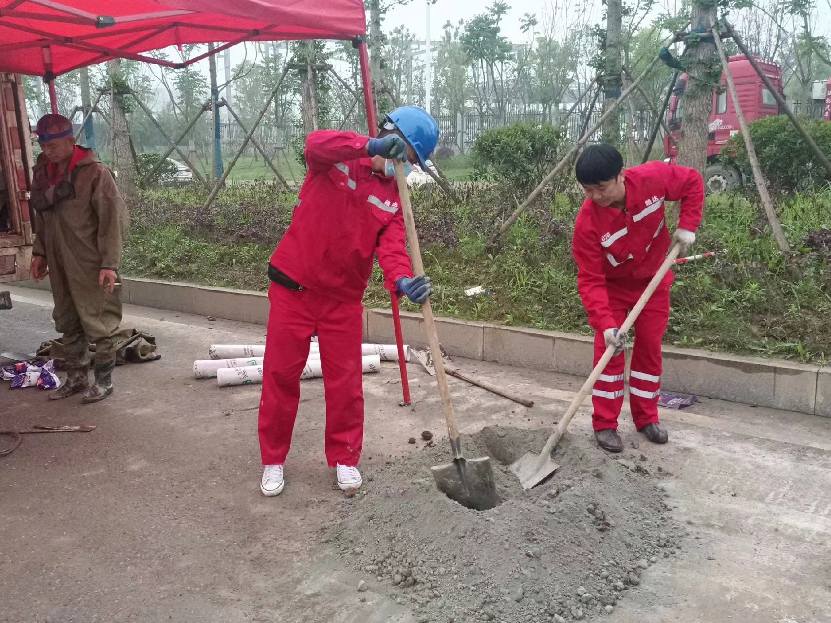 大城管道疏通哪家好】及时进行市政管道清淤