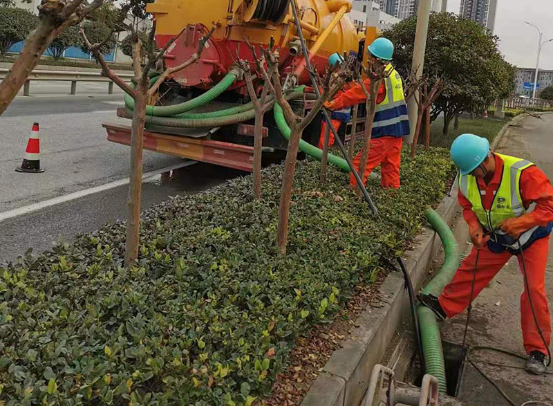 大城市政管道清淤